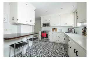 155 E 72nd St, New York City, NY 10021 - Photo 5