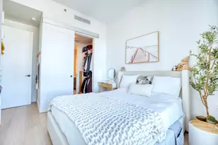 22-43 Jackson Ave, New York City, NY 11101 - Photo 15