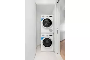 448 W 37th St, New York City, NY 10018 - Photo 11