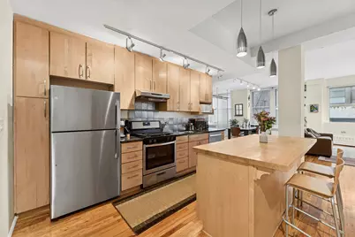 176 Broadway #12D, New York City, NY 10038 - Photo 3