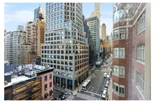 21 E 61st St, New York City, NY 10065 - Photo 13