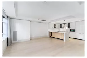 21 E 61st St, New York City, NY 10065 - Photo 3