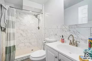 126 Hall St, New York City, NY 11205 - Photo 9