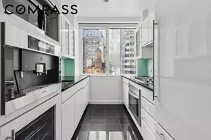 60 E 55th St, New York City, NY 10022 - Photo 3