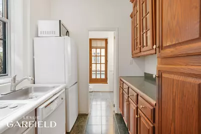 311 W 84th Street, New York City, NY 10024 - Photo 11