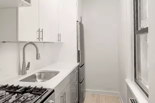 205 E 69th St, New York City, NY 10021 - Photo 5