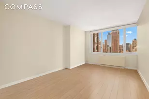 322 W 57th St, New York City, NY 10019 - Photo 9