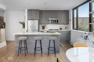 305 W 16th St, New York, NY 10011 - Photo 5