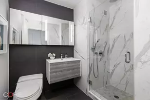 305 W 16th St, New York, NY 10011 - Photo 13
