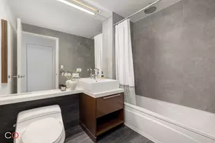 305 W 16th St, New York, NY 10011 - Photo 11