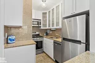 32 Gramercy Pk S, New York City, NY 10003 - Photo 7