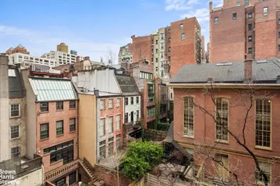 32 Gramercy Park S #5F, New York, NY 10003 - Photo 9