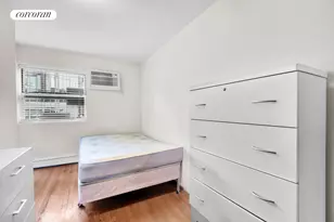 11-46 Welling Ct, New York City, NY 11102 - Photo 11