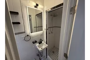 445 W 240th St, New York City, NY 10463 - Photo 11