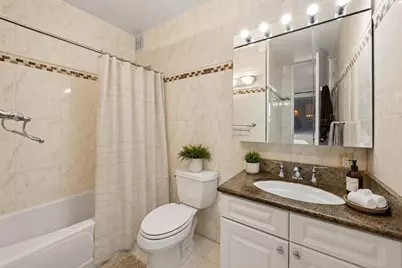 300 E 40th Street #12-E, New York City, NY 10016 - Photo 5