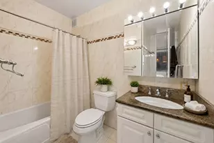 300 E 40th St, New York City, NY 10016 - Photo 5