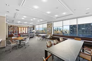 300 E 40th St, New York City, NY 10016 - Photo 11