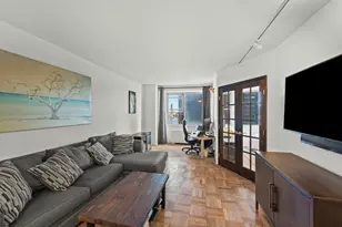 300 E 40th St, New York City, NY 10016 - Photo 1