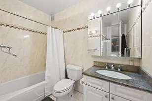 300 E 40th St, New York City, NY 10016 - Photo 7