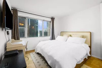 300 E 40th Street #12-E, New York City, NY 10016 - Photo 5