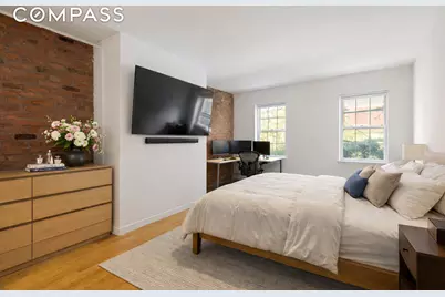 449 Hudson Street, New York City, NY 10014 - Photo 11