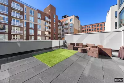 210 N 10th Street #2, Brooklyn, NY 11211 - Photo 5