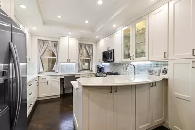 357 W 55th Street #2G, New York City, NY 10019 - Photo 9