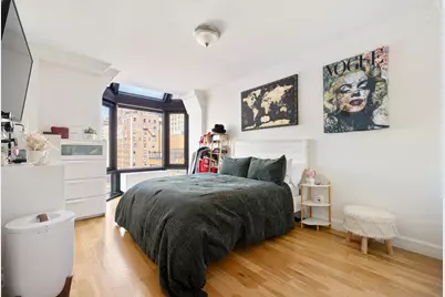 150 E 85th Street #11E, New York City, NY 10028 - Photo 5