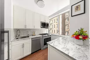 333 E 14th St, New York City, NY 10003 - Photo 3