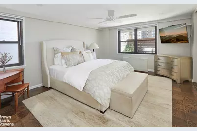 165 W 66th Street #15P, New York City, NY 10023 - Photo 7