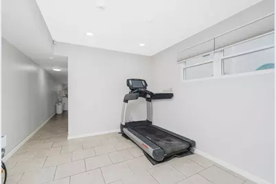 22 Globe Avenue, New York, NY 10314 - Photo 21