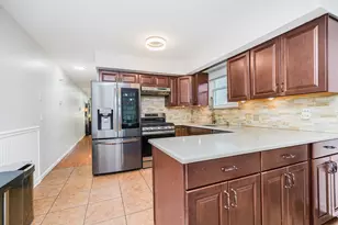 22 Globe Ave, New York, NY 10314 - Photo 7