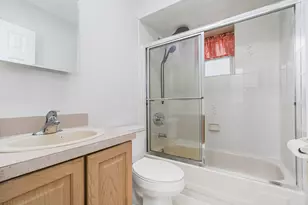 22 Globe Ave, New York, NY 10314 - Photo 19