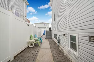 22 Globe Ave, New York, NY 10314 - Photo 23