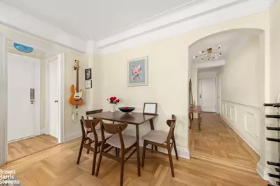 245 E 72nd Street #2G, New York City, NY 10021 - Photo 3