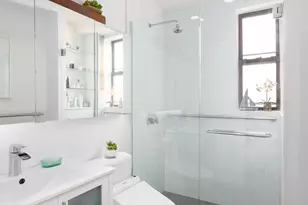 321 W 78th St, New York City, NY 10024 - Photo 5