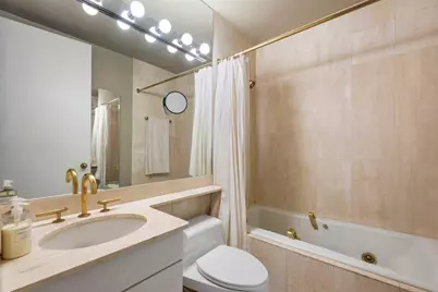 250 W 89th Street #8G, New York City, NY 10024 - Photo 9