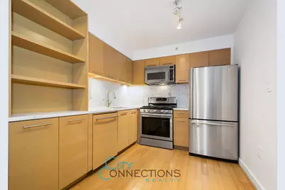 100 W 39th Street #38-E, New York City, NY 10018 - Photo 7