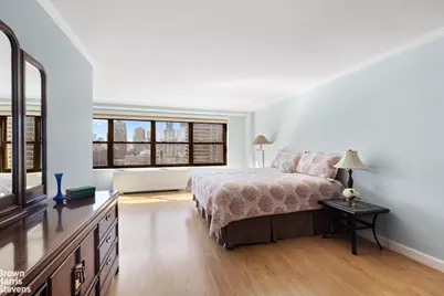 142 W End Avenue #18RS, New York, NY 10023 - Photo 3