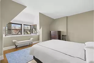 46 Slocum Crescent, New York City, NY 11375 - Photo 11