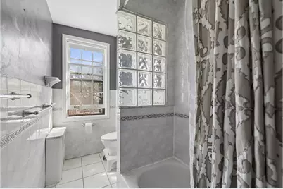 46 Slocum Crescent, New York City, NY 11375 - Photo 9