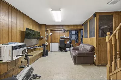 46 Slocum Crescent, New York City, NY 11375 - Photo 13