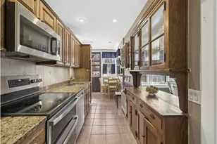 46 Slocum Crescent, New York City, NY 11375 - Photo 5