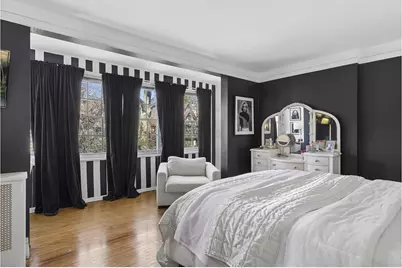 46 Slocum Crescent, New York City, NY 11375 - Photo 7