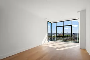 22-18 Jackson Ave, New York City, NY 11101 - Photo 7