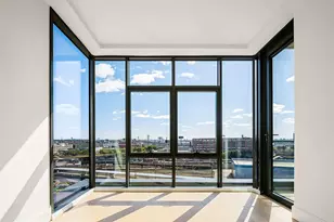 22-18 Jackson Ave, New York City, NY 11101 - Photo 9