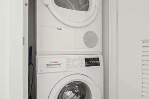 24-16 Queens Plaza S, New York City, NY 11101 - Photo 7