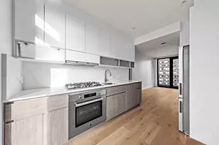 42-62 Hunter St, New York City, NY 11101 - Photo 13