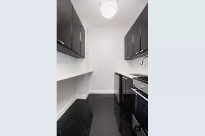 330 E 83rd Street #5-C, New York City, NY 10028 - Photo 5