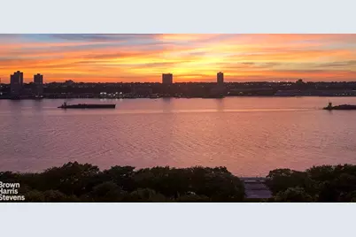 140 Riverside Drive #10J, New York City, NY 10024 - Photo 9